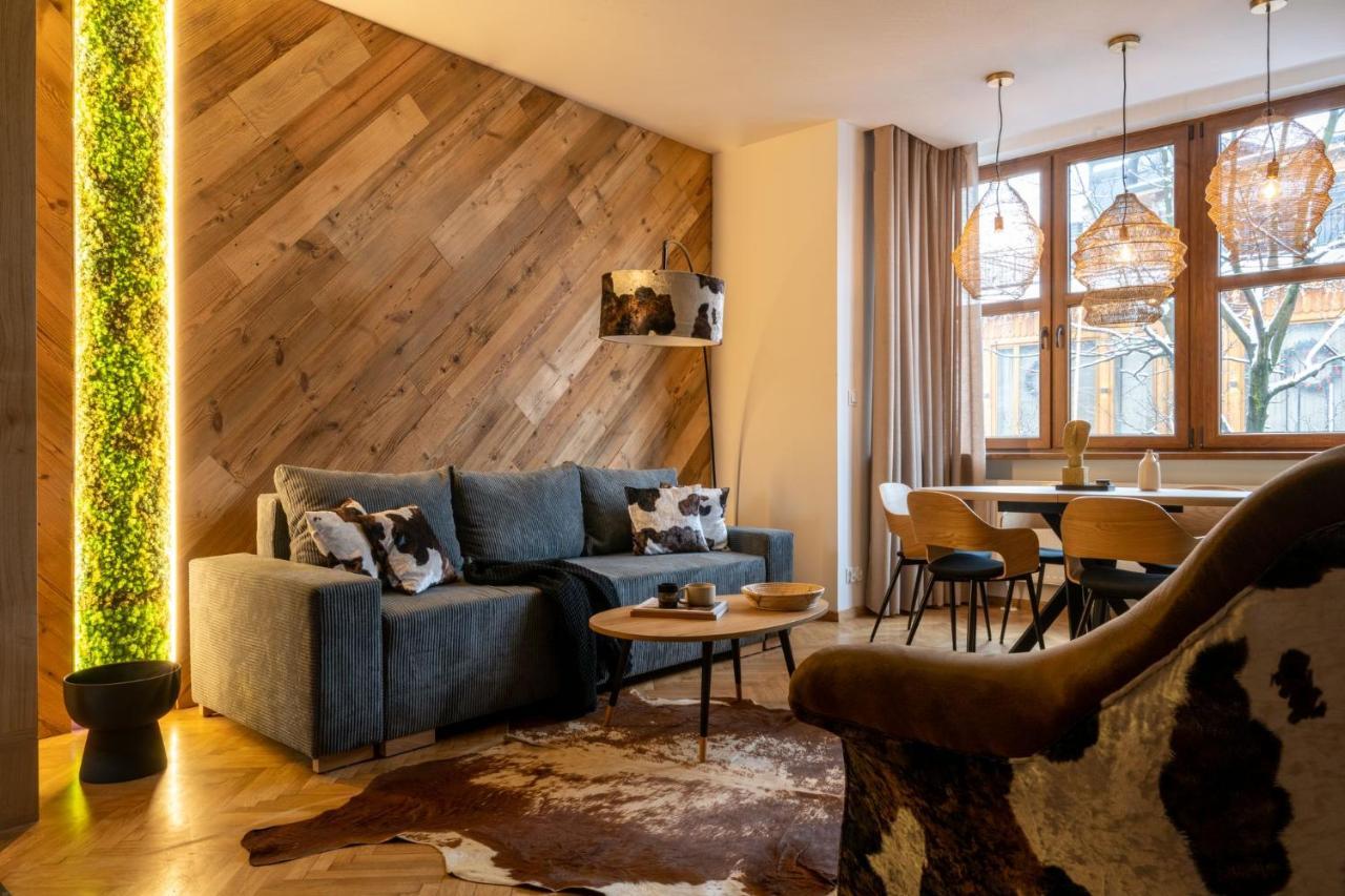 Krupowki Brama 27 Zakopane